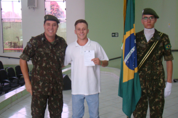 Foto - JURAMENTO À BANDEIRA NACIONAL